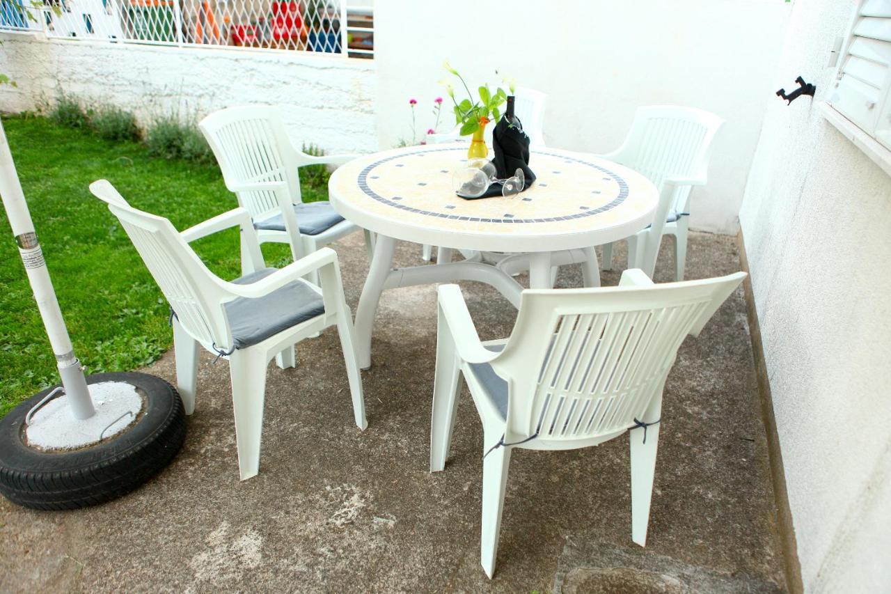 Apartmani Ana Juricev Vodice Exteriér fotografie