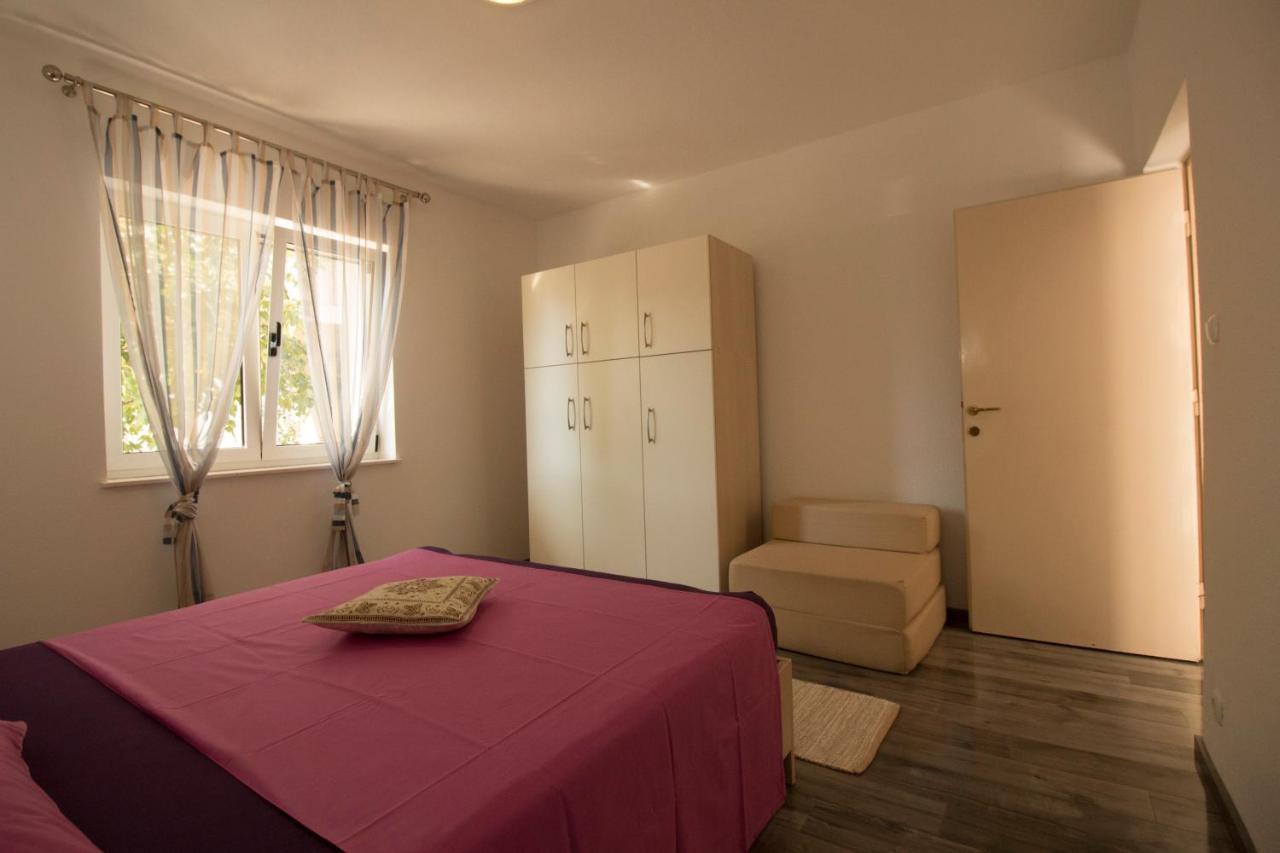 Apartmani Ana Juricev Vodice Exteriér fotografie