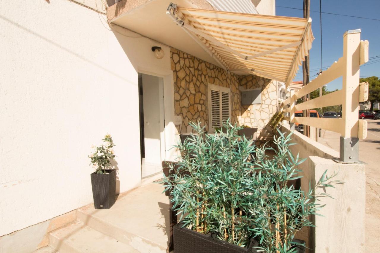 Apartmani Ana Juricev Vodice Exteriér fotografie