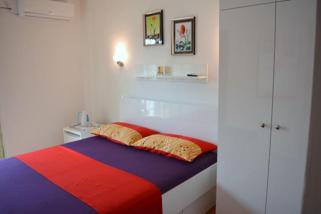 Apartmani Ana Juricev Vodice Exteriér fotografie