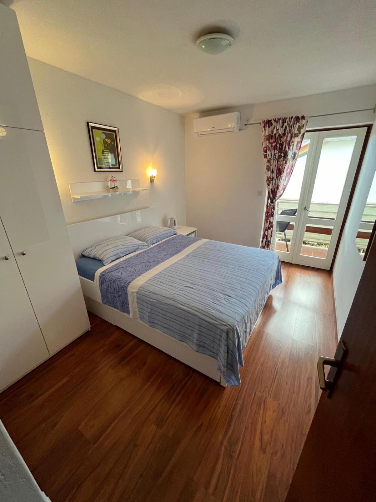 Apartmani Ana Juricev Vodice Exteriér fotografie