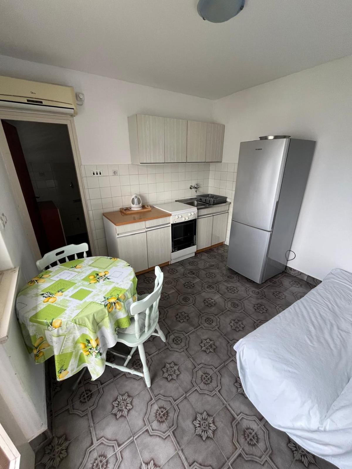 Apartmani Ana Juricev Vodice Exteriér fotografie