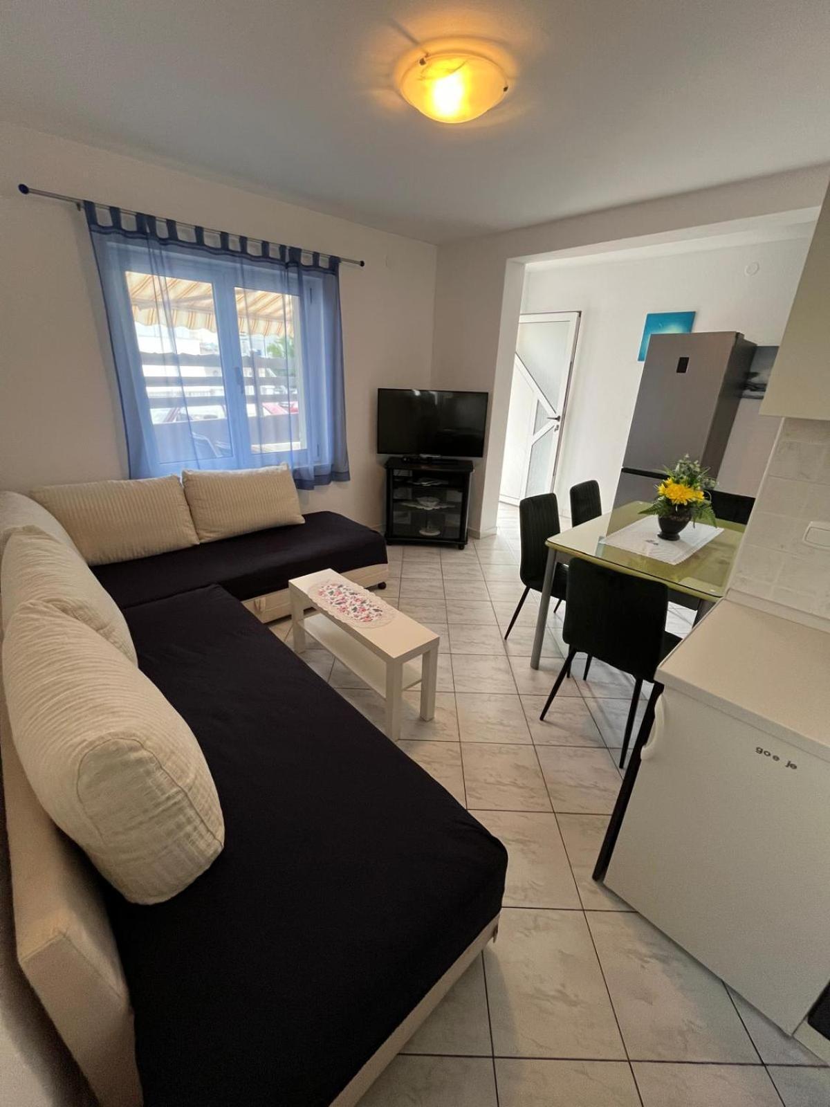 Apartmani Ana Juricev Vodice Exteriér fotografie