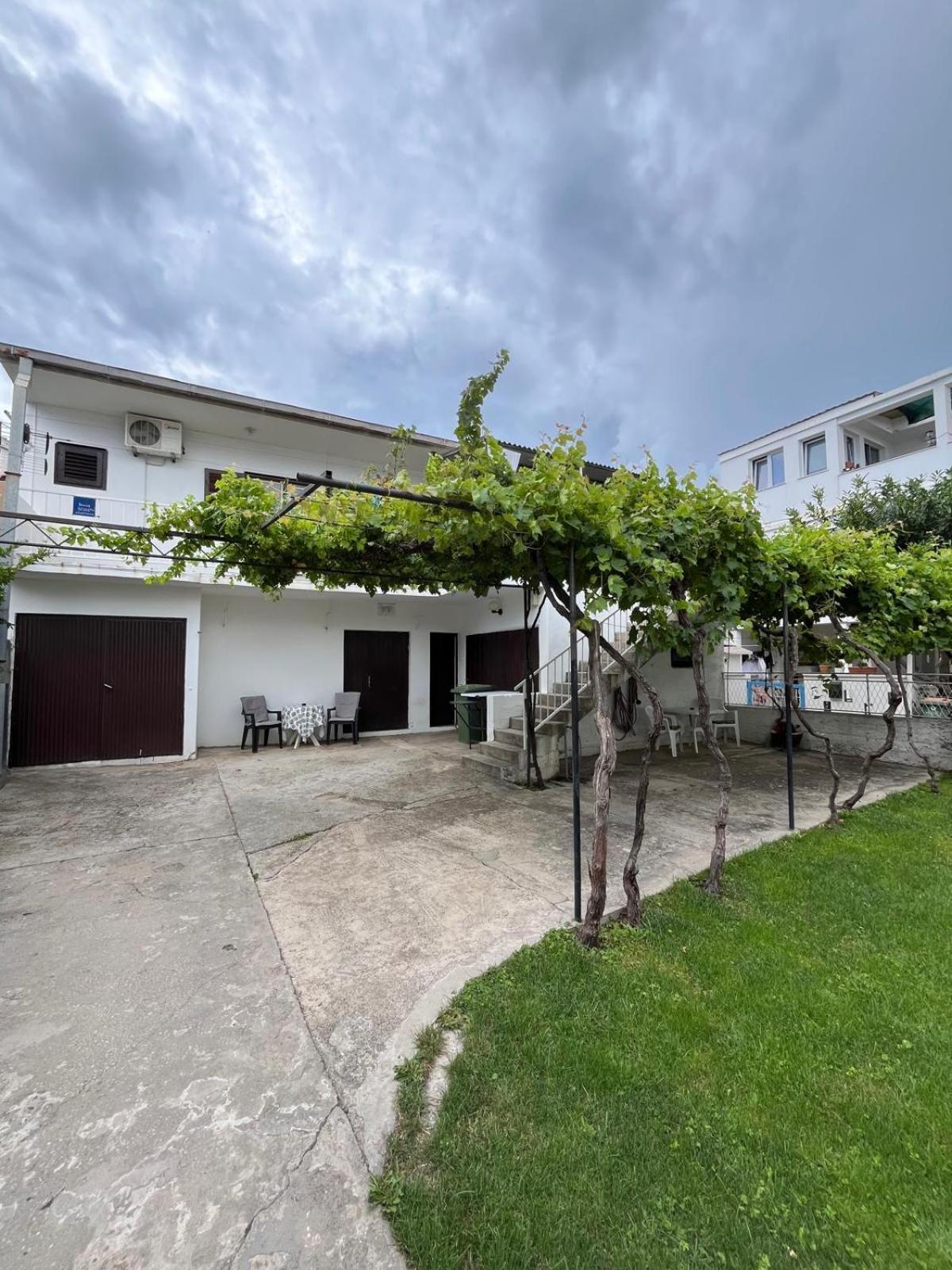 Apartmani Ana Juricev Vodice Exteriér fotografie